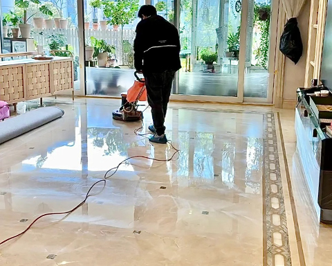 Stone cleaning: Let the beautiful marble floor shine again